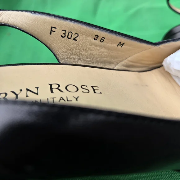 VINTAGE 2004Taryn Rose CHER-NAPPABlack Slingback Women's Shoes BRAND NEW